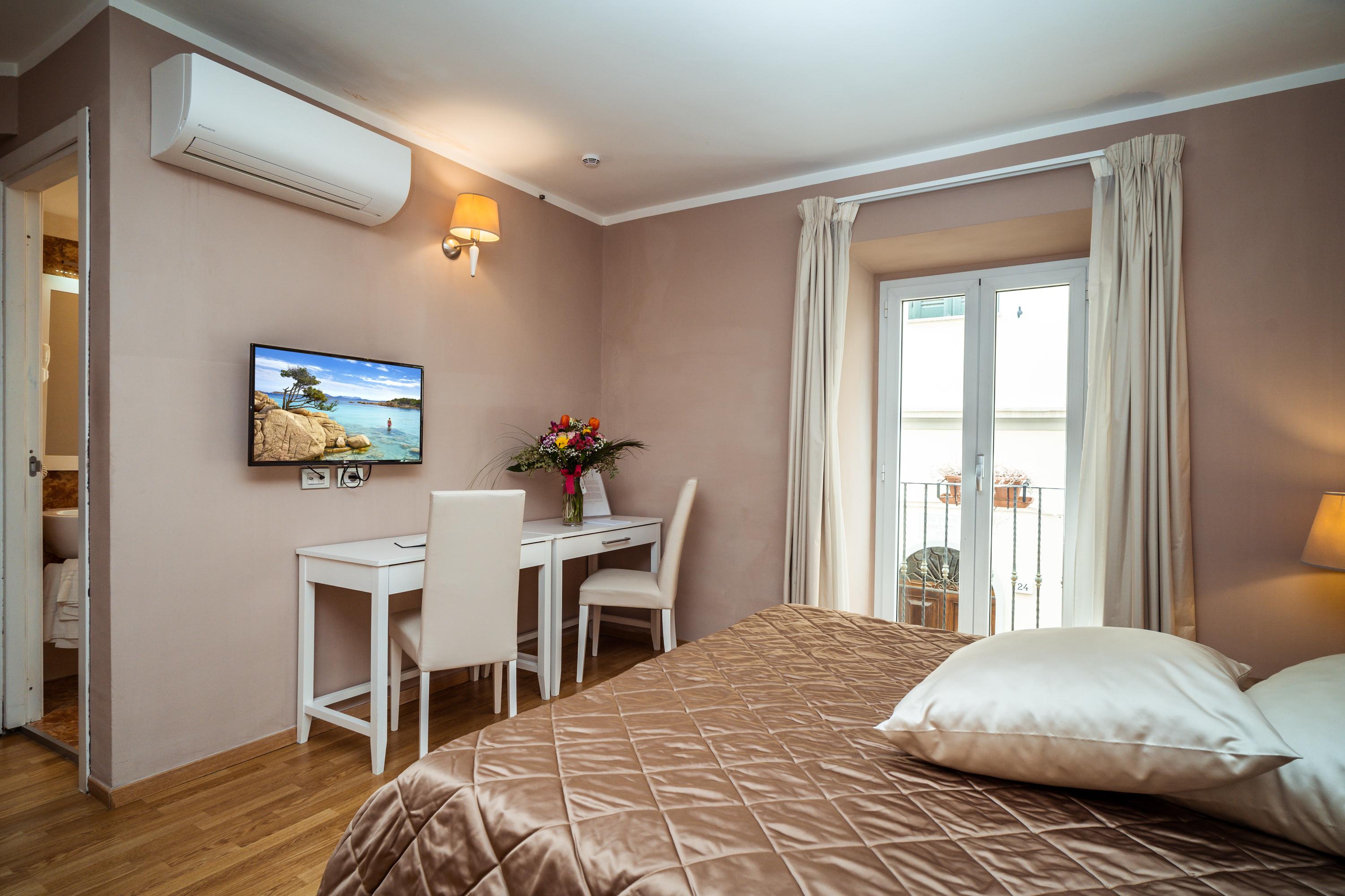 Hotel Centrale Olbia Exterior photo