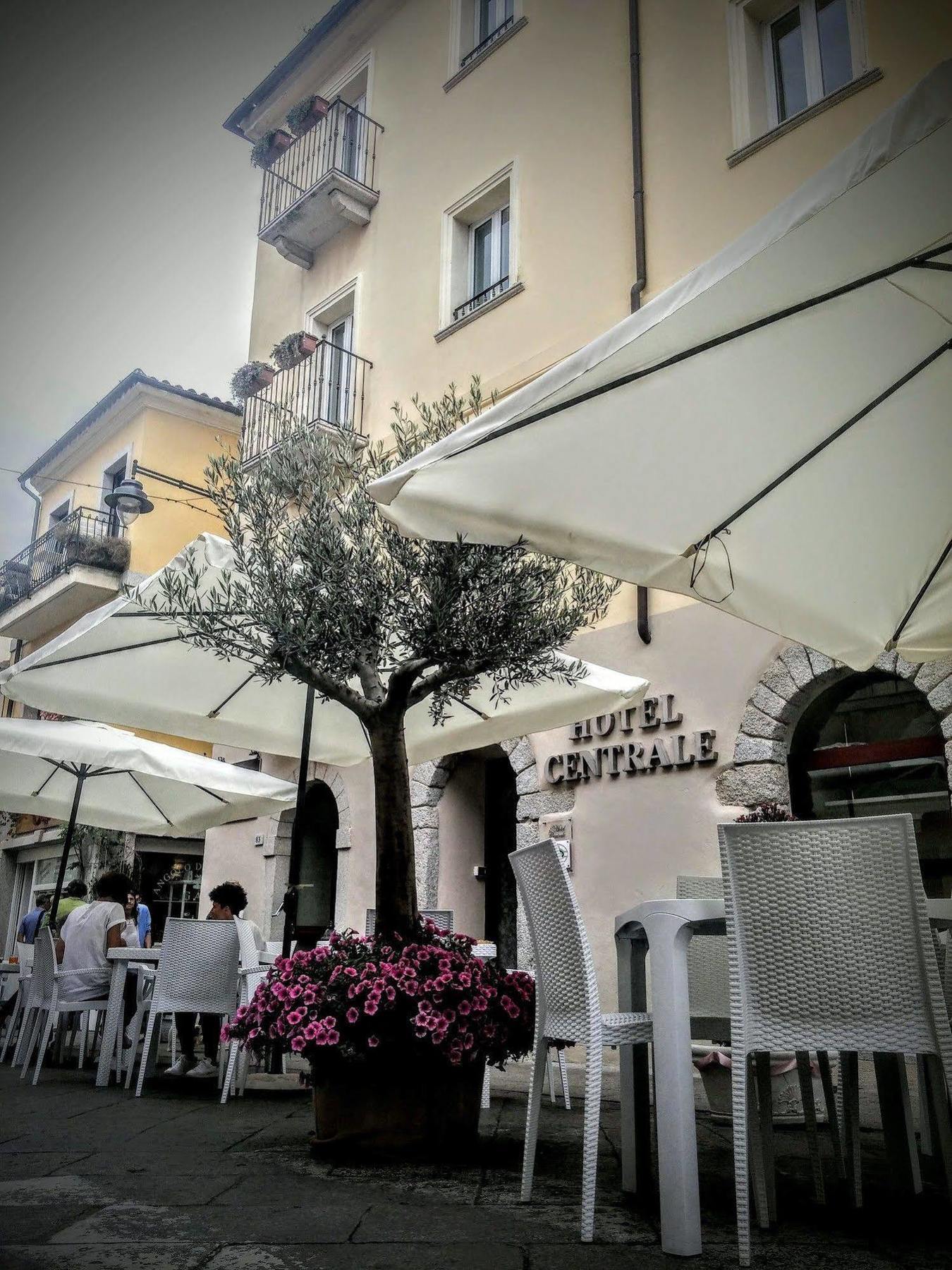 Hotel Centrale Olbia Exterior photo
